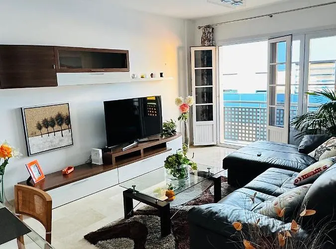 Elena Is A Comfortable And Well Located Flat * Las Palmas / Gran Canaria